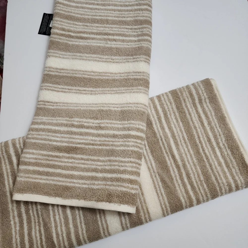 Ralph Lauren 2 Bathroom Hand Towels Sanders Beige Tan